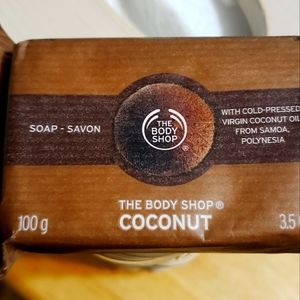 The Body Shop Coconut Purifying Soap